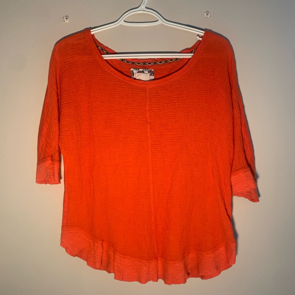 ANTHROPOLOGIE • 3/4 Sleeve Raw Hem Orange Top